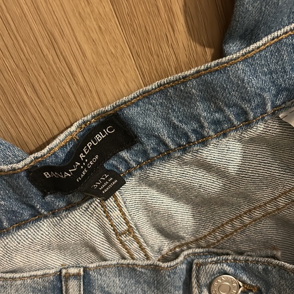 Banana Republic Flare Crop Jeans light wash - Picture 7 of 7